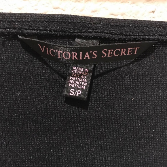 Victoria’s Secret Crop Top SALE 🌺 - Picture 3 of 5